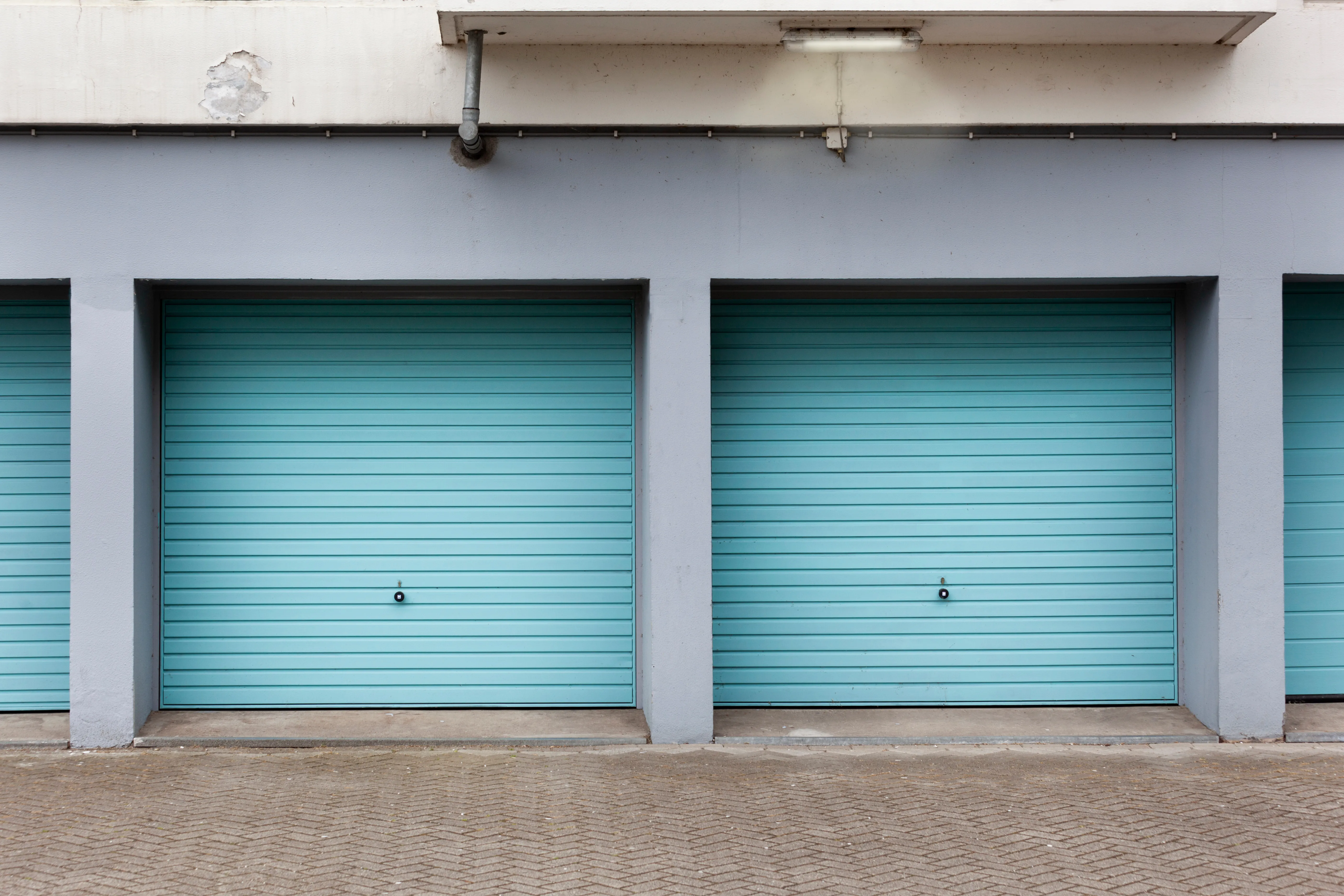 Simplify Your Home Decluttering with Storage Units in Laval